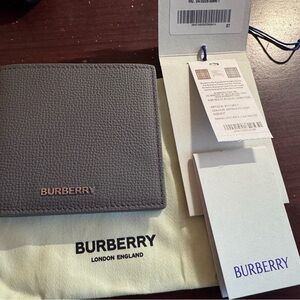 Burberry Gray Leather men’s wallet bifold